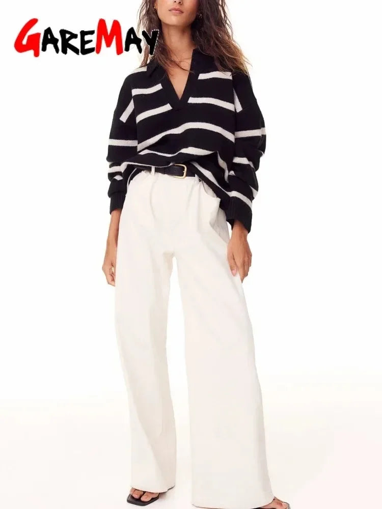 Collar Fine-Knit V-Neck Sweater