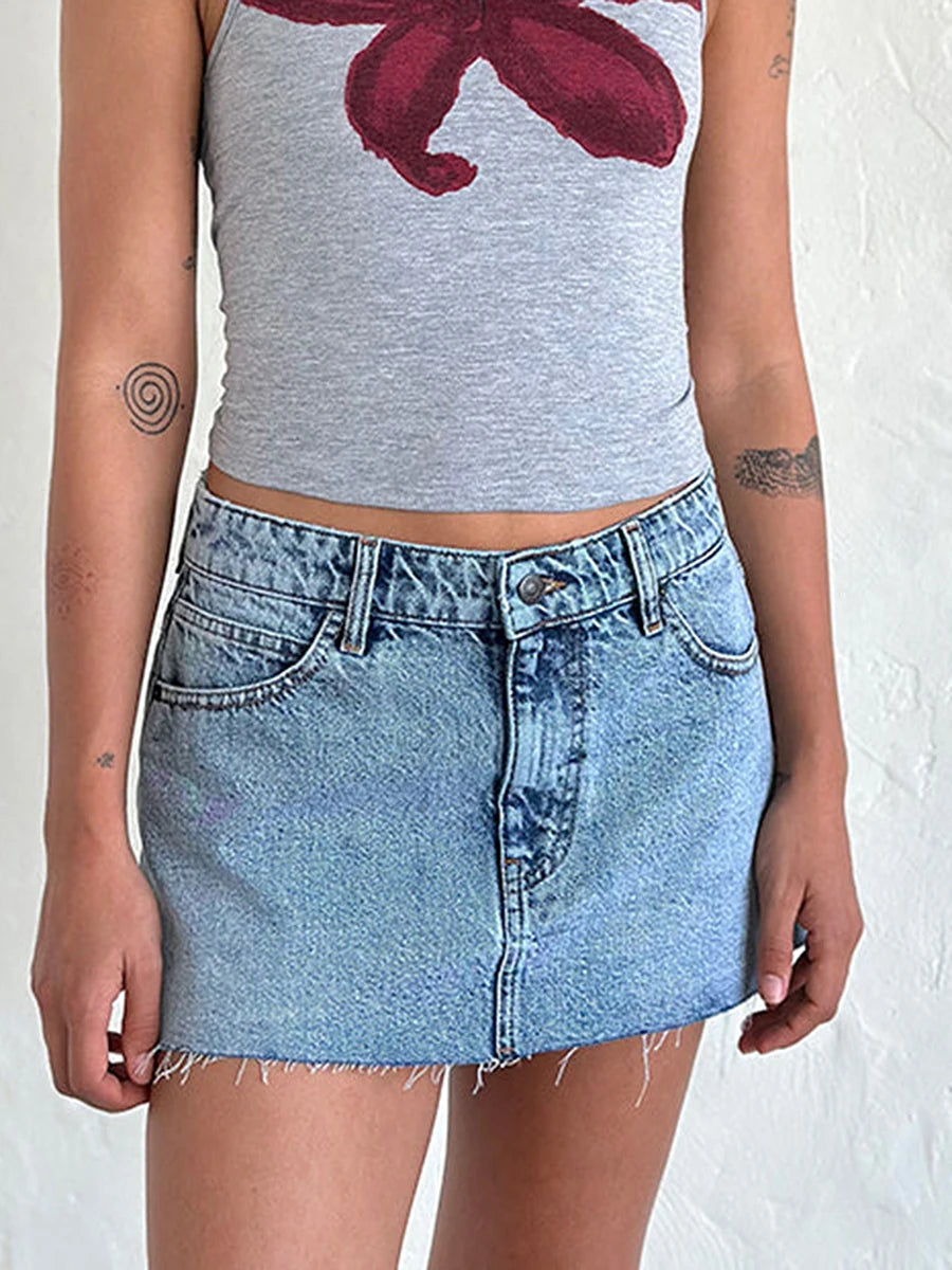 The '90s cargo mini denim skirt