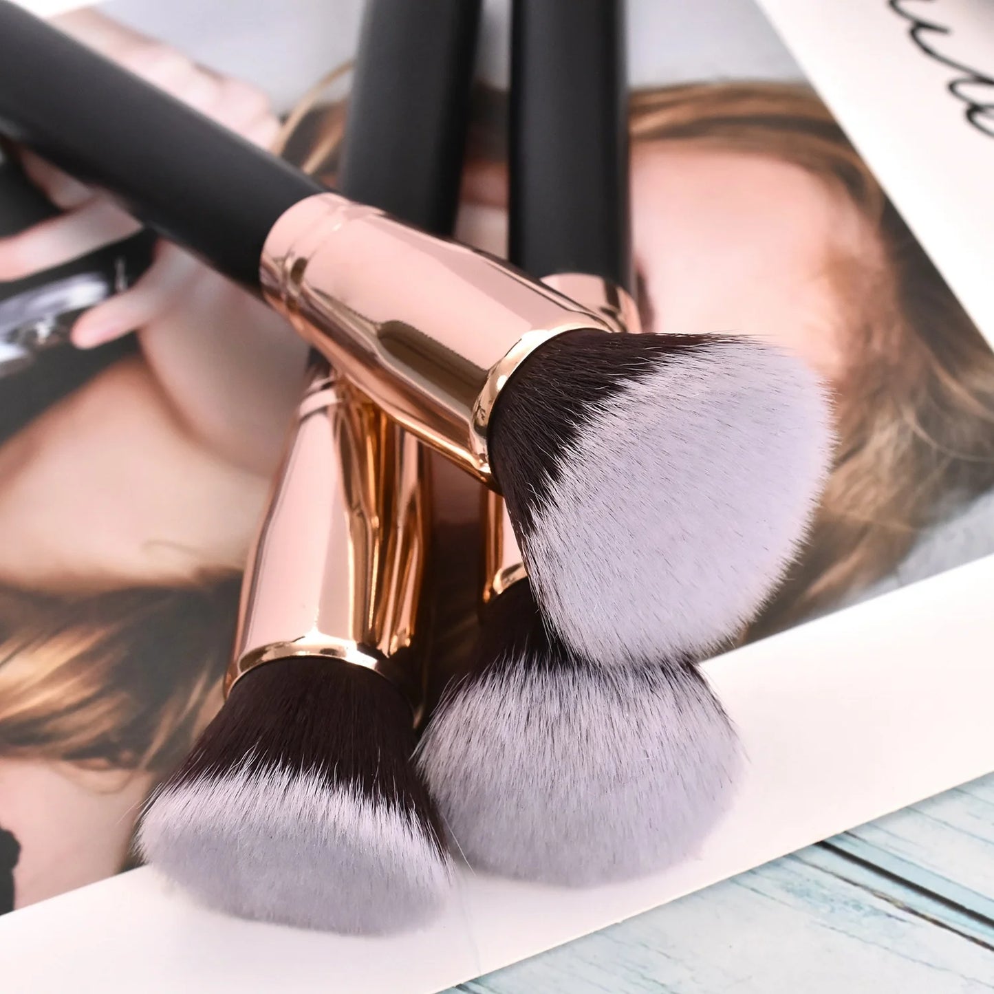 Elite Silk-Touch Powder & Blush Brush