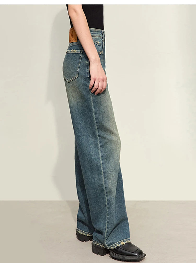 Light Washed Slouchy Straight Jean