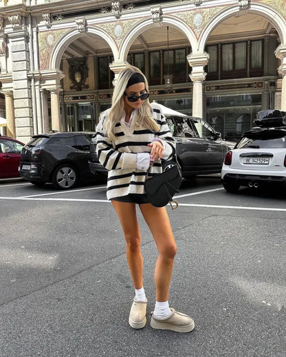 Collar Fine-Knit V-Neck Sweater