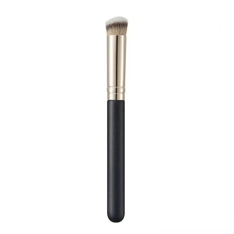 Flawless Complexion Blending Brush