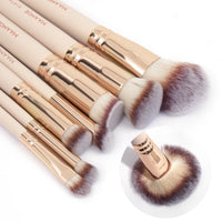MAANGE Essential Artistry Set