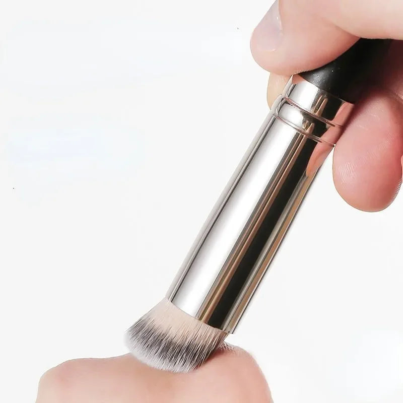 Precision Sculpt & Blend Brush