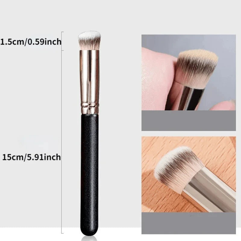 Flawless Complexion Blending Brush