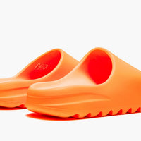 YEEZY SLIDES "Enflame Orange"